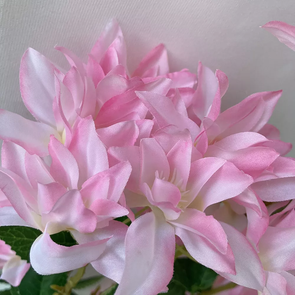 செயற்கை செர்ரி மலரும் கிளைகள்