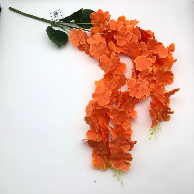 செயற்கை விஸ்டேரியா பூக்கள் தொங்கும்